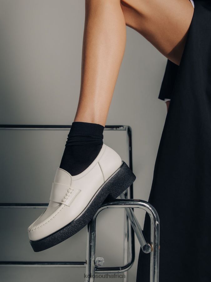 Bari Women KOIO Shoes Ivory 0XFVPP217